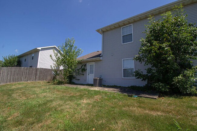 Building Photo - 1415 N Frideriki Dr