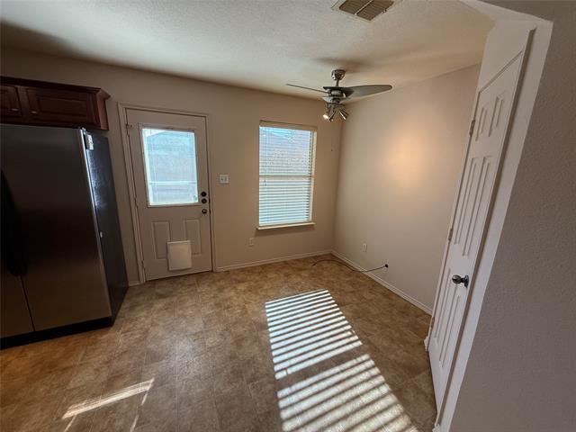 Building Photo - 5031 Mountain Spring Trail