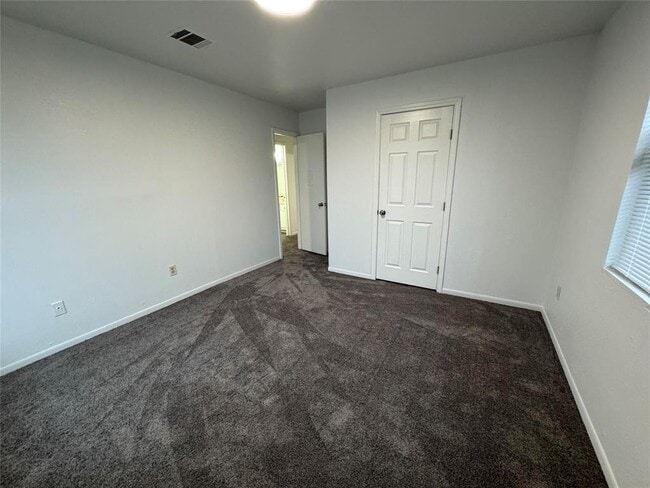 Building Photo - 9035 Hollock St