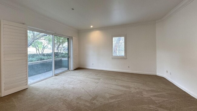 Building Photo - 16000 Sunset Blvd