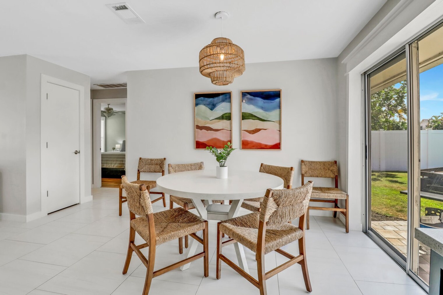 Building Photo - 2680 Longboat Dr