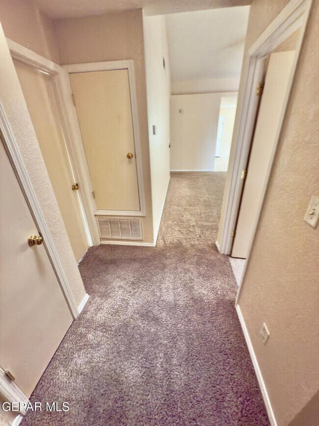 Building Photo - 12224 Tierra Maya Dr