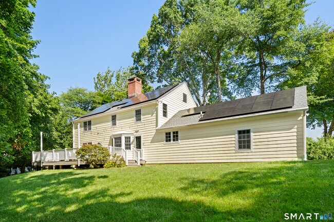 Building Photo - 72 Hillandale Rd