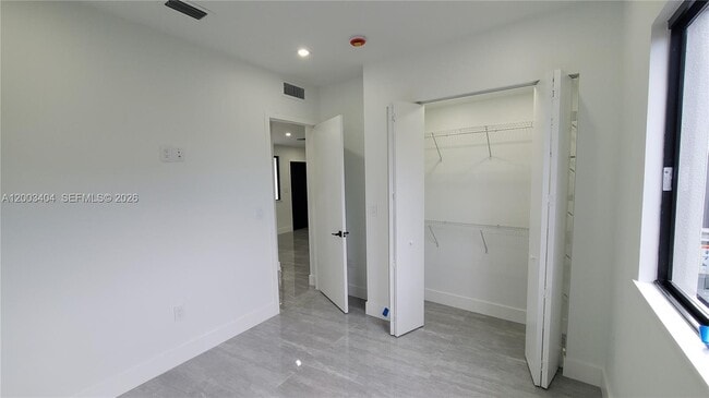 Building Photo - 40 SW 34th Ave