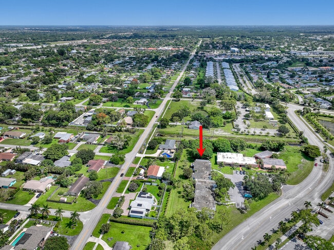 Building Photo - 4575 Lucerne Lakes Blvd W