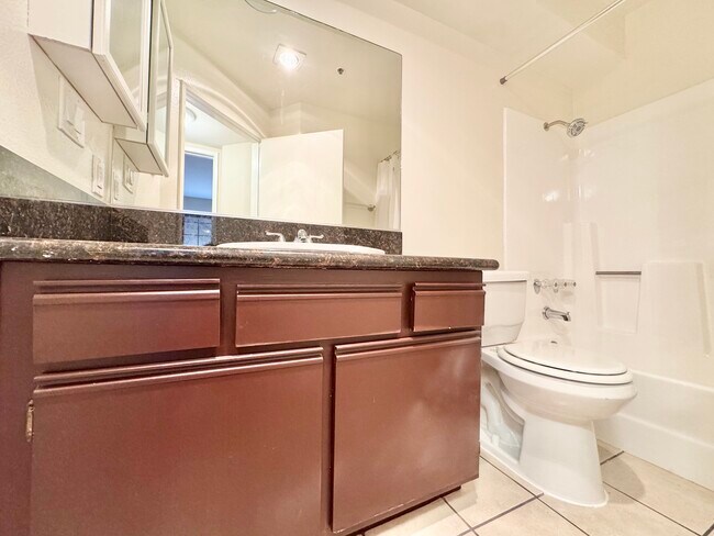 Building Photo - 8724 Burton Way