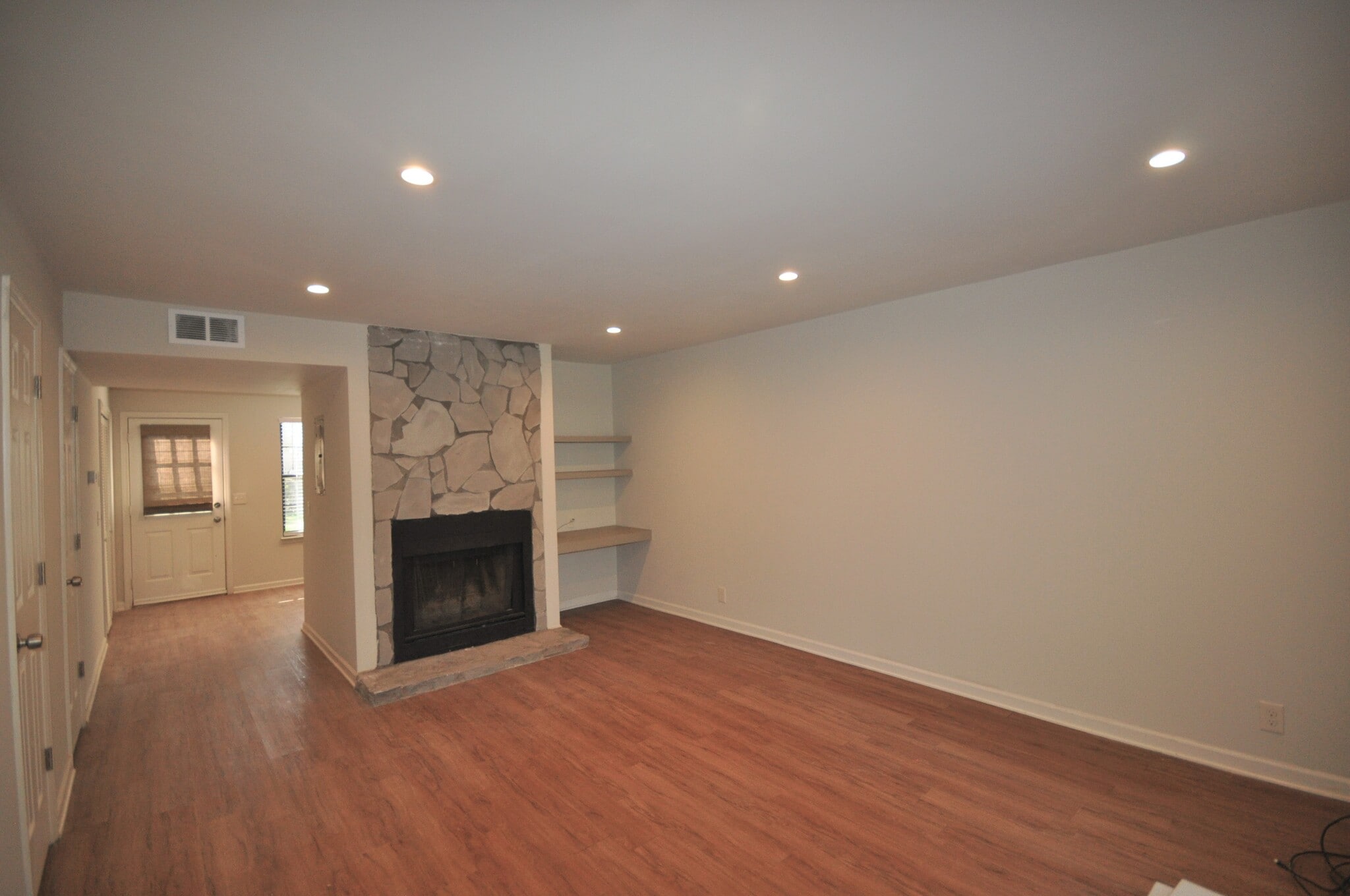 Building Photo - 920 Emmett Avenue