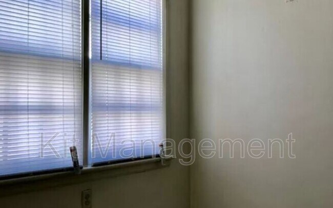 Building Photo - 4290 Monroe St