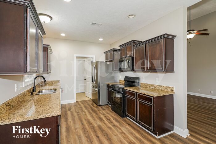 Building Photo - 848 Cherry Blossom Ln