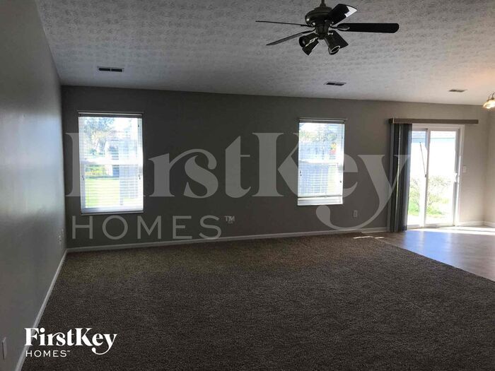 Building Photo - 257 Deer Creek Dr