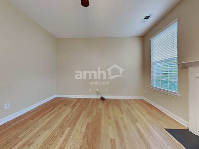 Building Photo - 228 Longford Drive