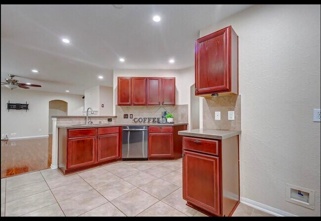 Building Photo - 3042 Thicket Path Way