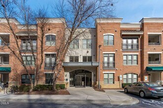 Building Photo - 2205 Southpoint Lndg Wy