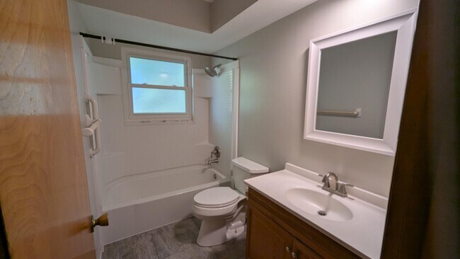 Building Photo - 3713 Arnelle Rd