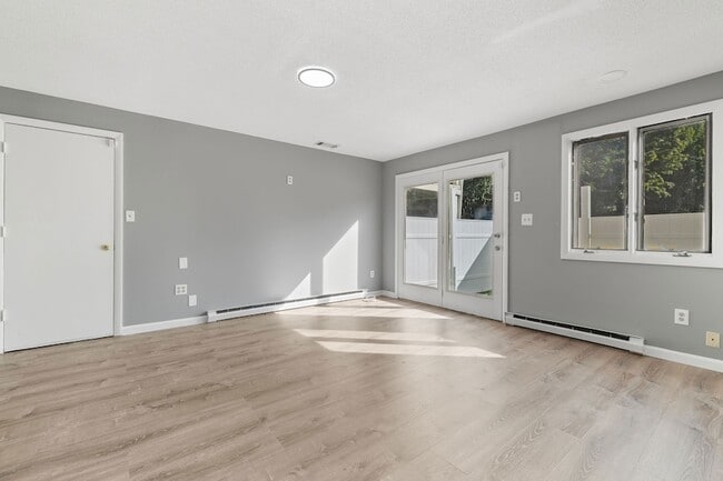 Building Photo - 8 Burma Rd