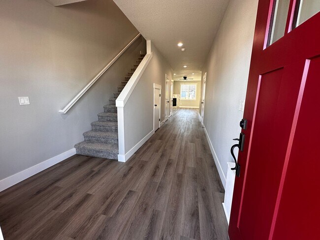 Building Photo - 176