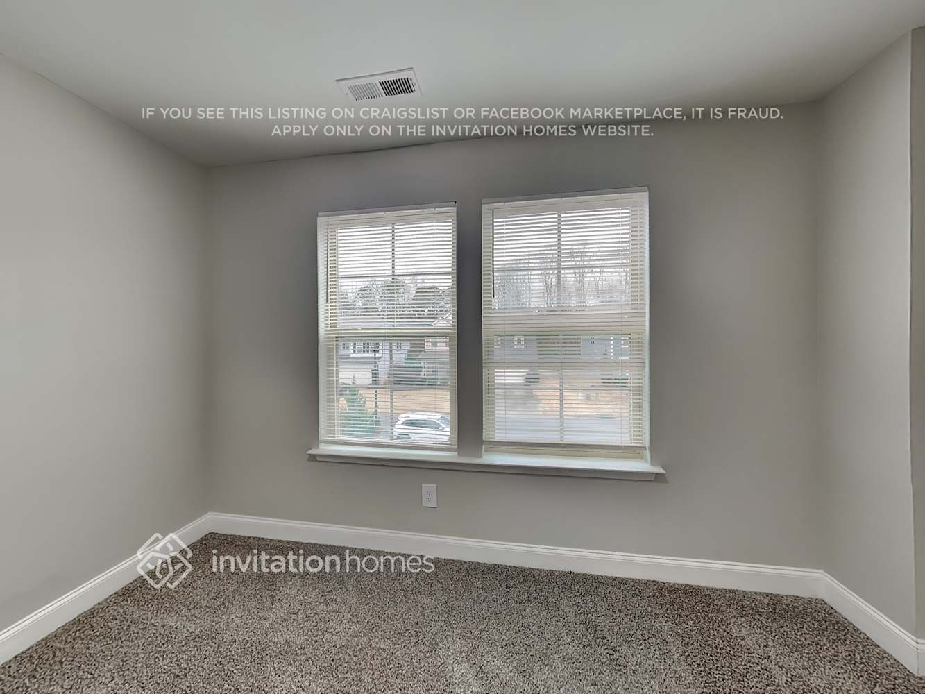 Building Photo - 42 Pearsall Farm Ln