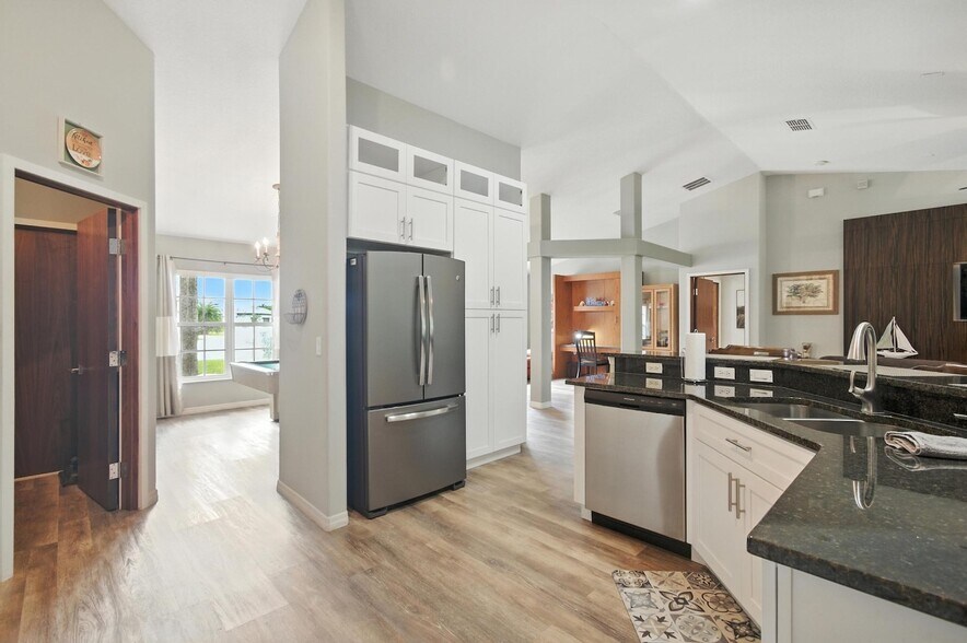 Building Photo - 9 Birch Haven Pl