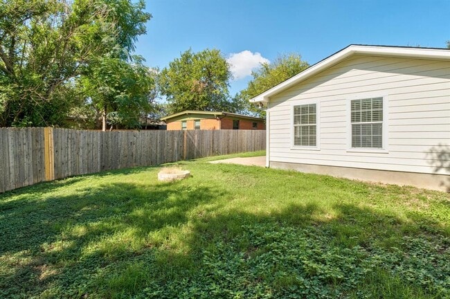 Building Photo - 1603 Berene Ave