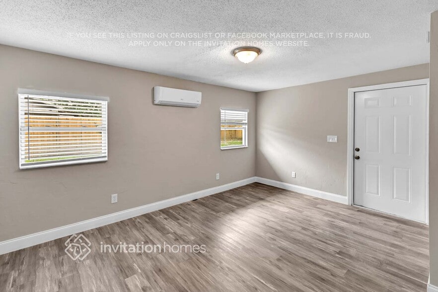 Building Photo - 4396 Nicia Way