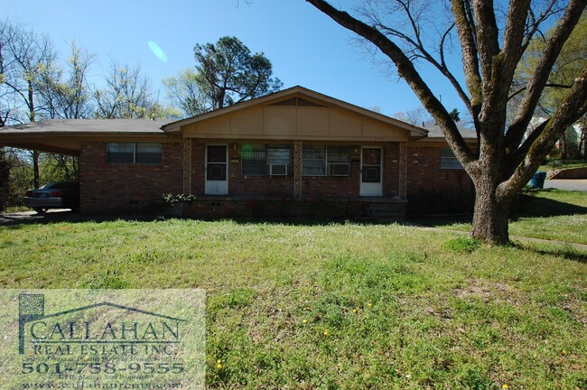 Building Photo - LR UAMS Area 2 Bedroom