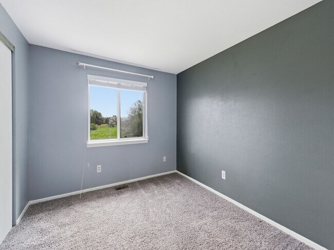 Building Photo - 3106 Sharps St
