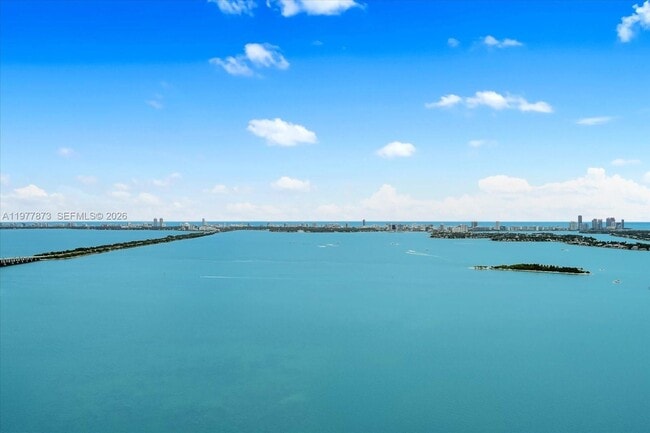 Building Photo - 460 NE 28th St