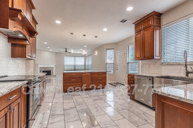 Building Photo - 20910 El Suelo Bueno