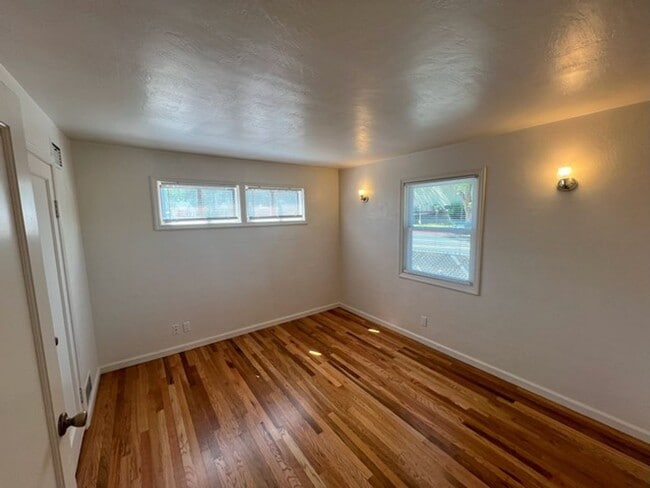 Building Photo -  Refreshed Three Bedroom Central Sparks...