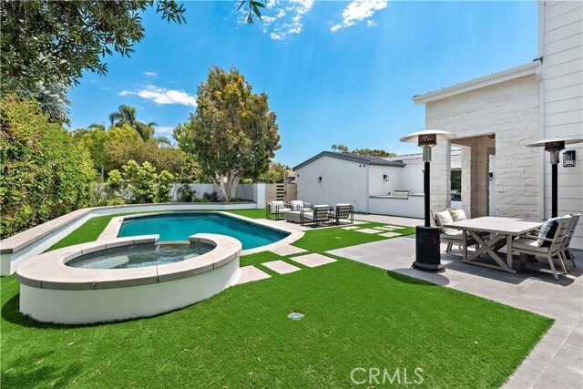 Building Photo - 2507 Alta Vista Dr