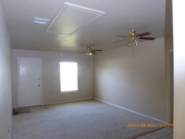 Building Photo - 4302 SW Parkridge Blvd