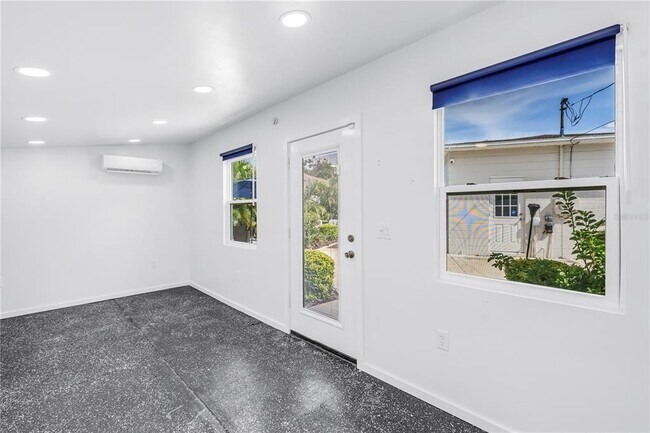 Building Photo - 3301 43rd St