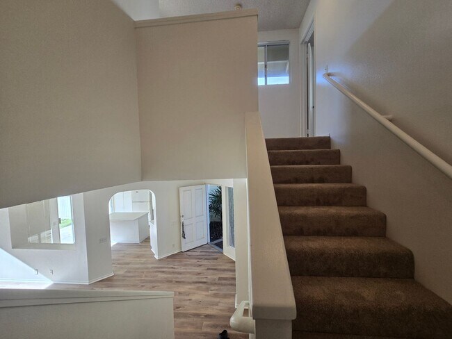 Building Photo - 91-920 Laaulu St #1F