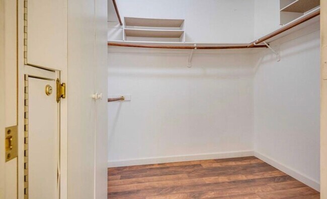 Building Photo - 8164 Sedona Sunset Dr