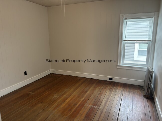 Building Photo - 125-127 Pond Street