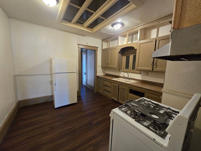 Building Photo - 2245-7 S. Muskego Ave