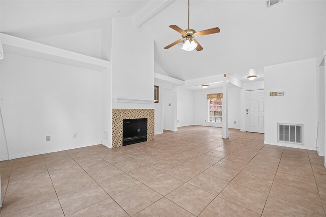 Building Photo - 6510 Grand Haven Dr