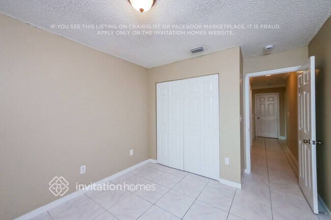 Building Photo - 14132 SW 166th Terrace