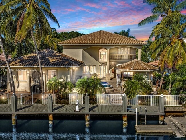 Building Photo - 922 Washington St