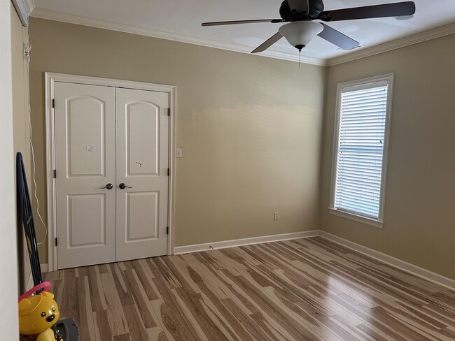 Building Photo - 9328 Owl Hill Dr