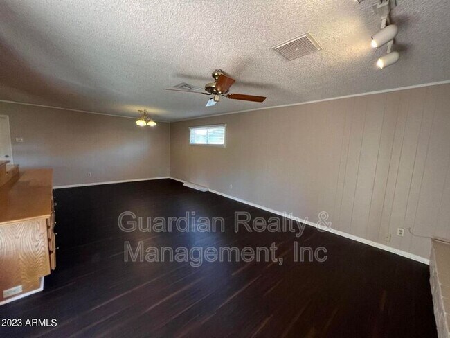 Building Photo - 8121 N 16th Dr