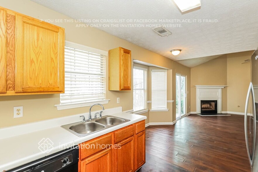 Building Photo - 230 Cobbler Dr