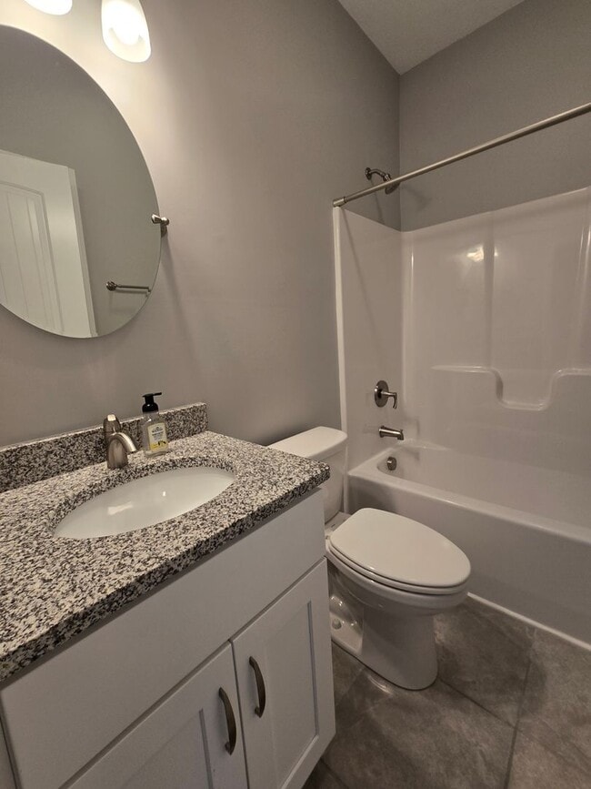 Building Photo - 608 Millbrooke Cir