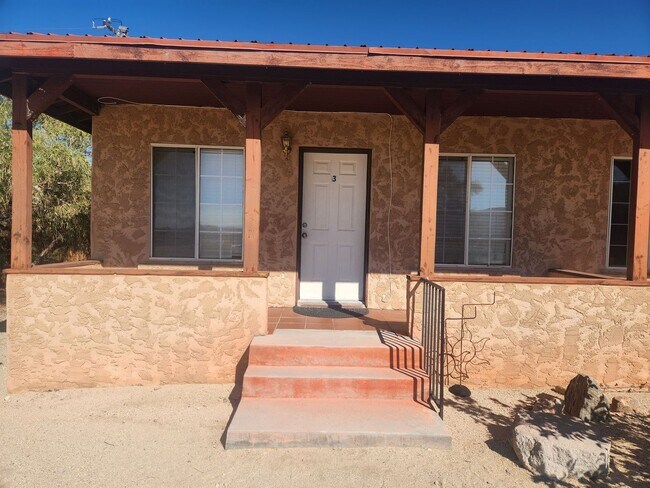 Building Photo - 7153 Elm Ave