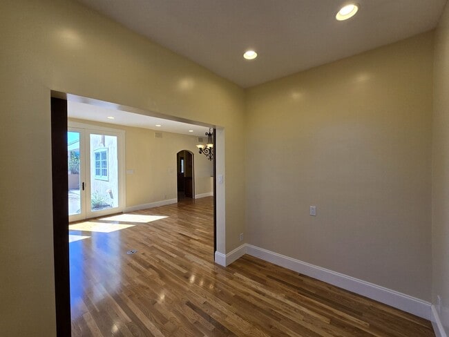 Building Photo - 1329 Tano Ridge Rd