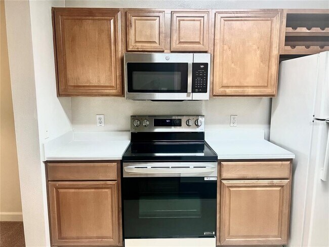 Building Photo - 18469 Bridle Club Dr