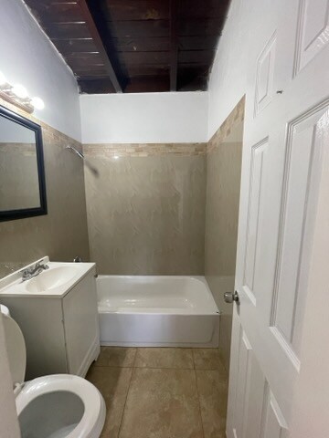 Building Photo - 3701 SW 48th Ave