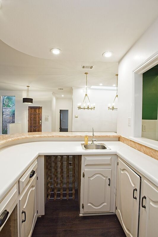 Building Photo - 3217 Squireswood Dr