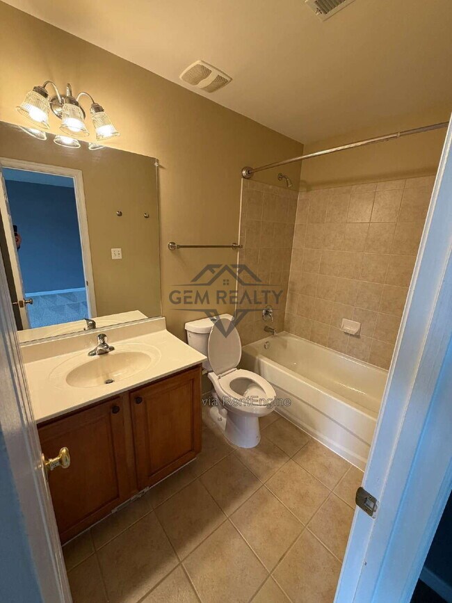 Building Photo - 10410 Silver Creek Ct