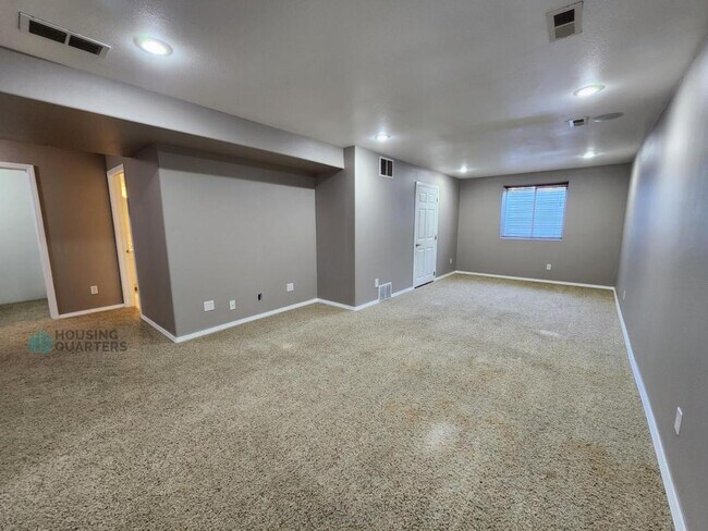 Building Photo - 2804 W Rogers Ct